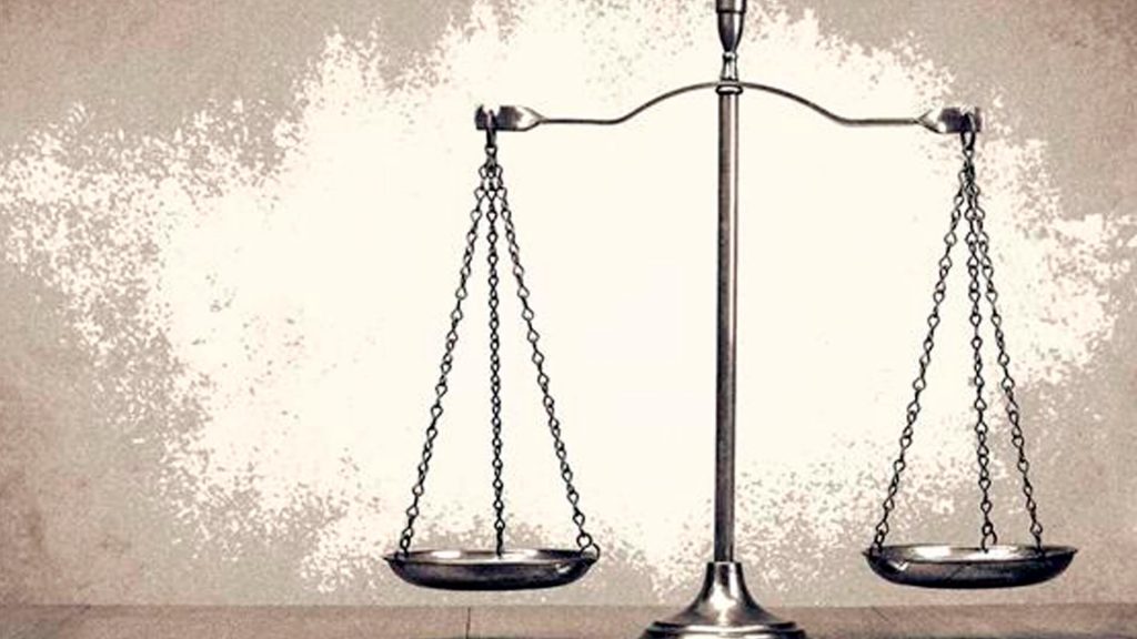 Política aplicada ao direito