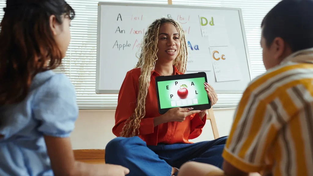 EDUCAÇÃO E TECNOLOGIAS DIGITAIS