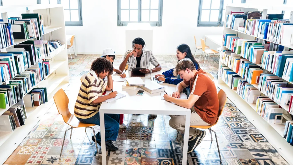 TEORIA E TÉCNICA DE GRUPO